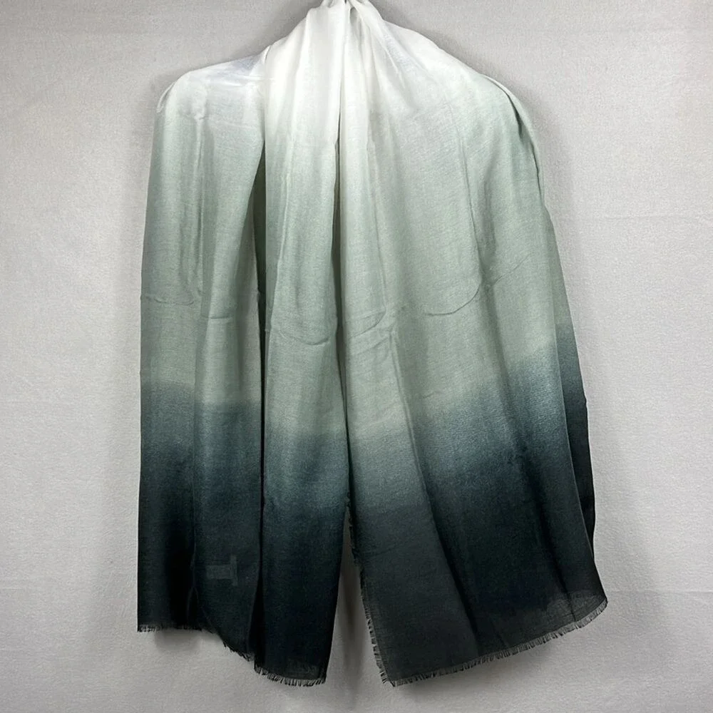 Cushnie Womens Carlie Scarf One‎ Size Ombre 44X74 Polyester NWT